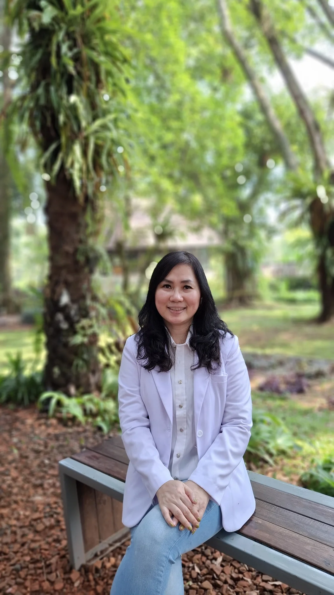 dr. Yuliana, CHT